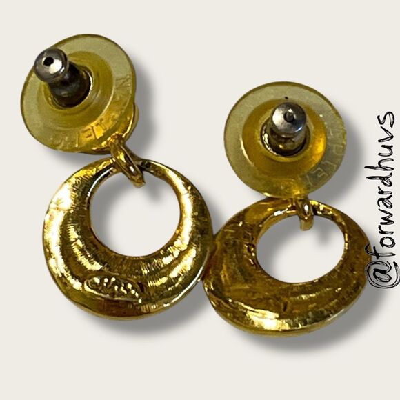 Bundle Sale 3 for $15 | Vintage Trifari Gold-Tone Earrings with Cream Enamel - Picture 4 of 8